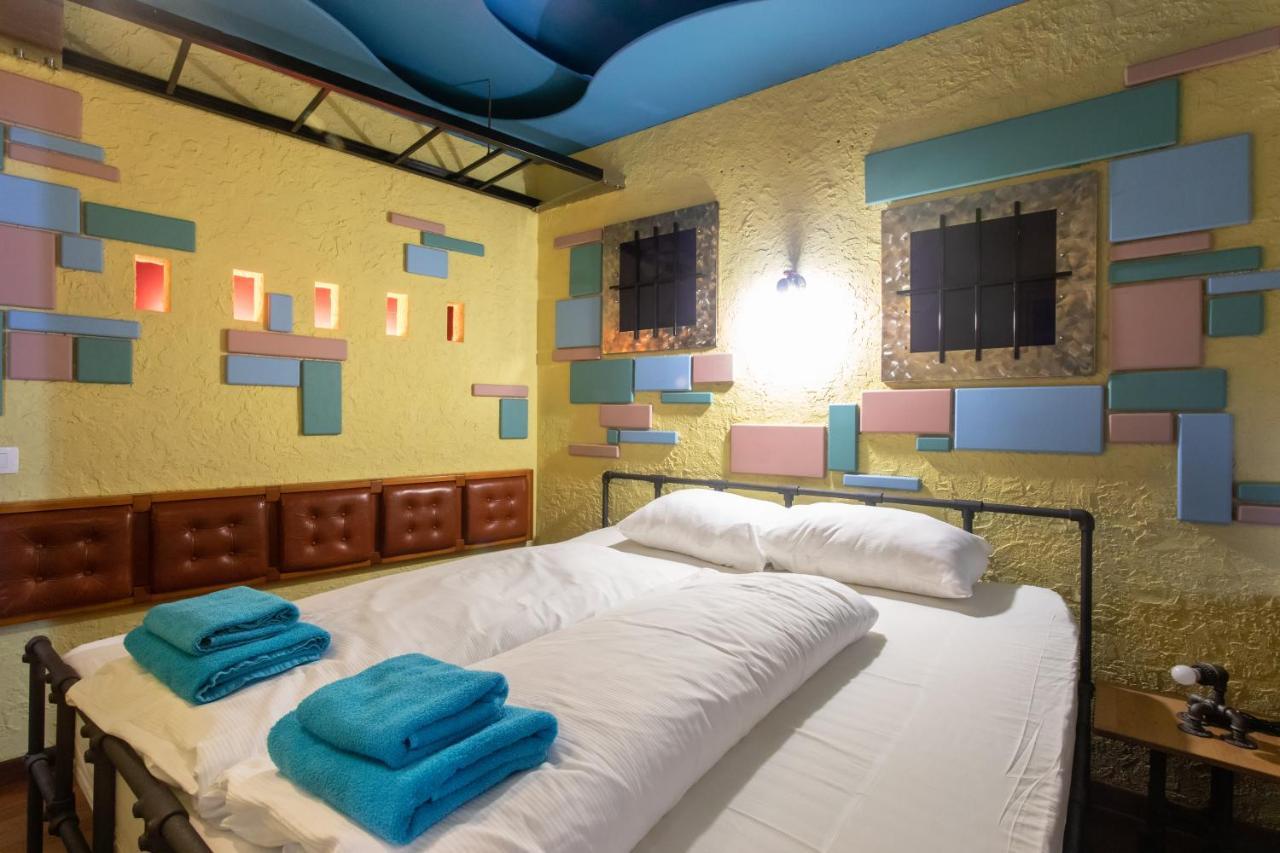 Stay In Pub Kamera Klub Apatment-City Center Liubliana Exterior foto