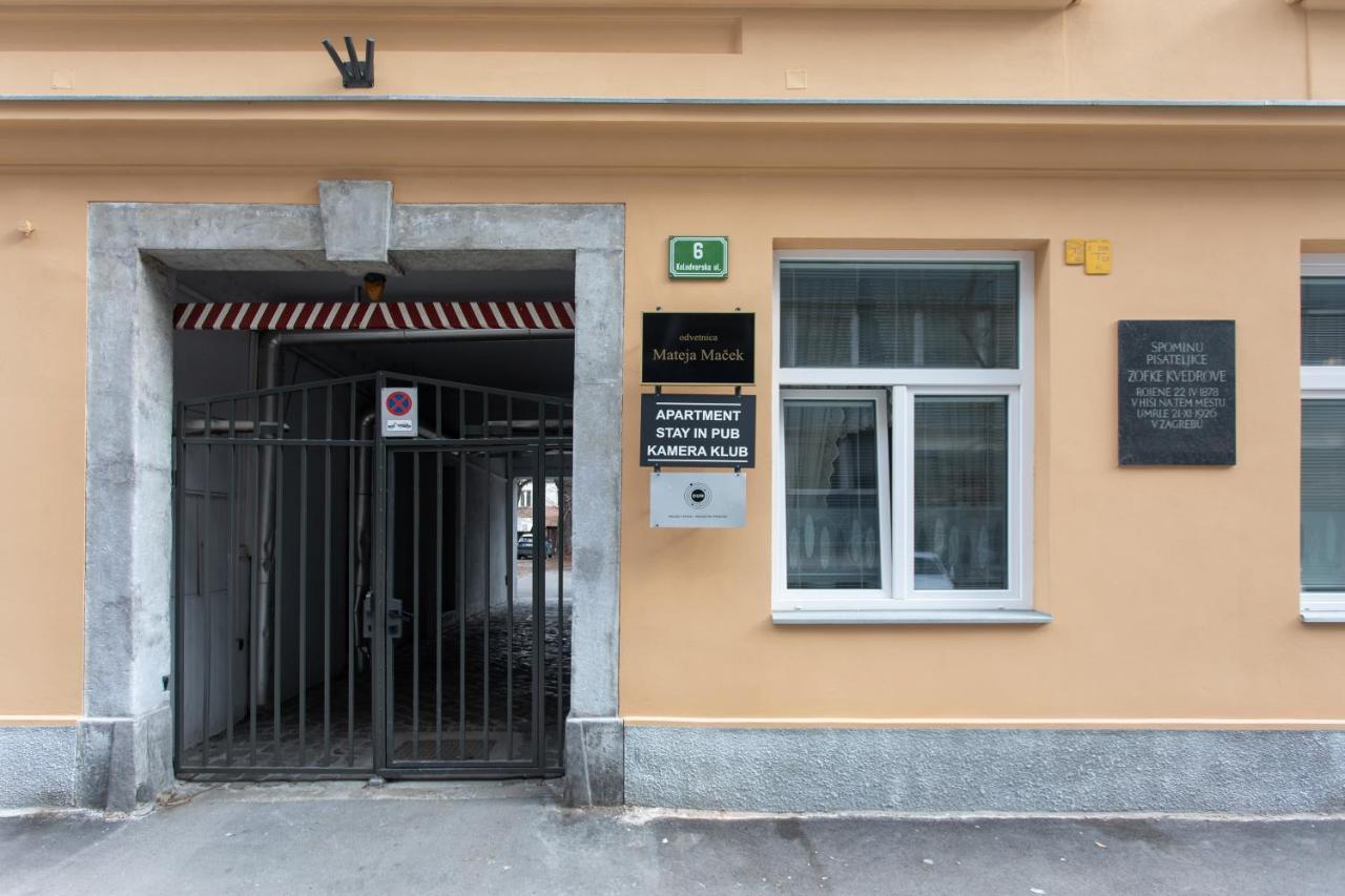 Stay In Pub Kamera Klub Apatment-City Center Liubliana Exterior foto
